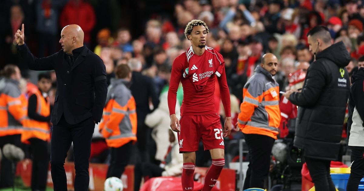 Liverpool have five options to replace Hugo Ekitike vs Crystal Palace after red card - The Mirror